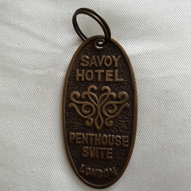 Solid Brass Keychain (Category: Everything Else) located in Singapore. Submitted by fit73 (Listing ID 81042518, Image 1). Description: Unique solid brass keychain... Measurements refer to picture....