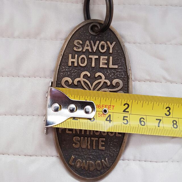 Solid Brass Keychain (Category: Everything Else) located in Singapore. Submitted by fit73 (Listing ID 81042518, Image 3). Description: Unique solid brass keychain... Measurements refer to picture....