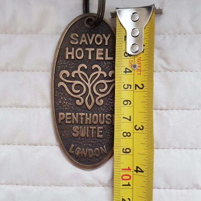 Solid Brass Keychain (Category: Everything Else) located in Singapore. Submitted by fit73 (Listing ID 81042518, Image 2). Description: Unique solid brass keychain... Measurements refer to picture....