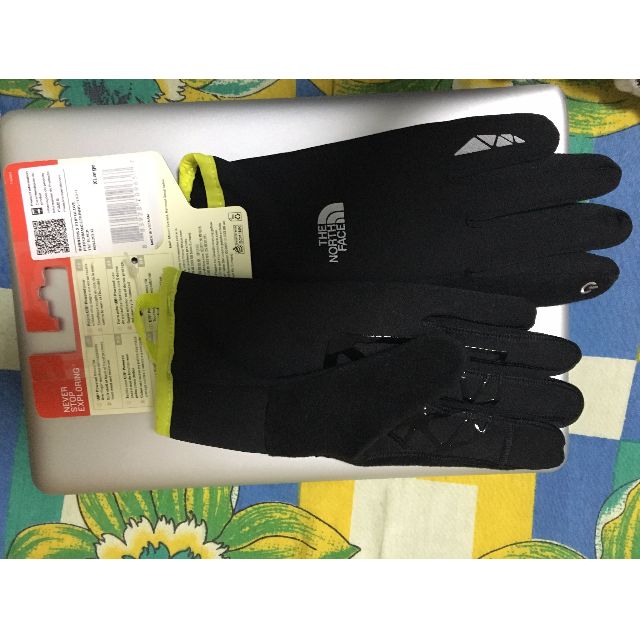 The North Face RUNNERS 2 ETIP GLOVE Men s Fashion Activewear on