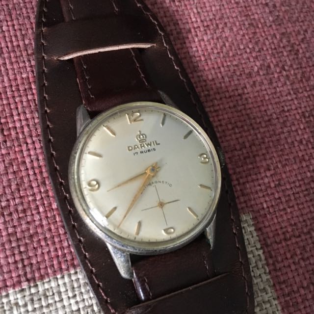 Vintage Darwil Watch, Men's Fashion, Watches & Accessories, Watches on ...