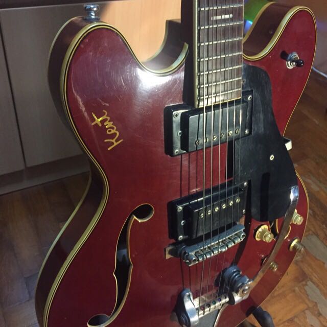 Kent hollow body guitar deals