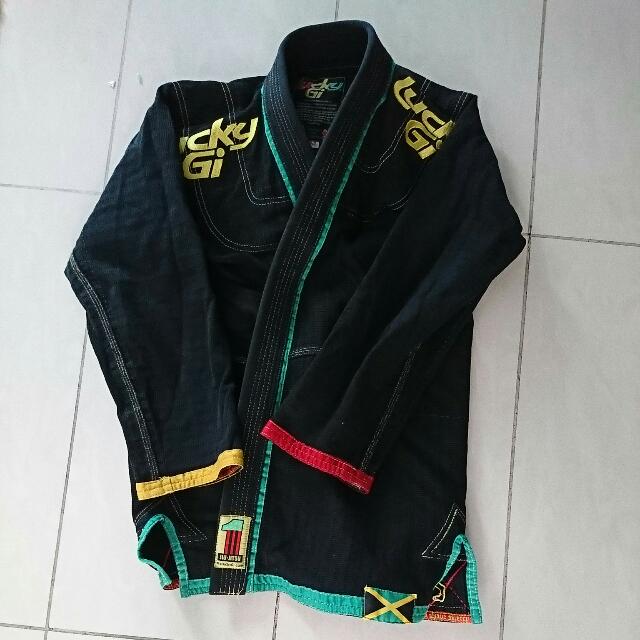 BJJ gi(a2) Lucky Gi, Sports Equipment, Sports & Games, Water Sports on