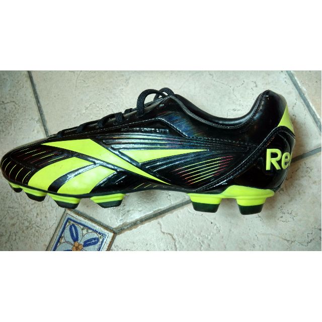 reebok soccer shoes