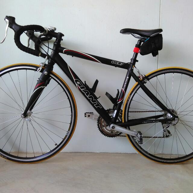 Road Bike Giant OCR3 Sports Equipment Bicycles Parts Bicycles on Carousell