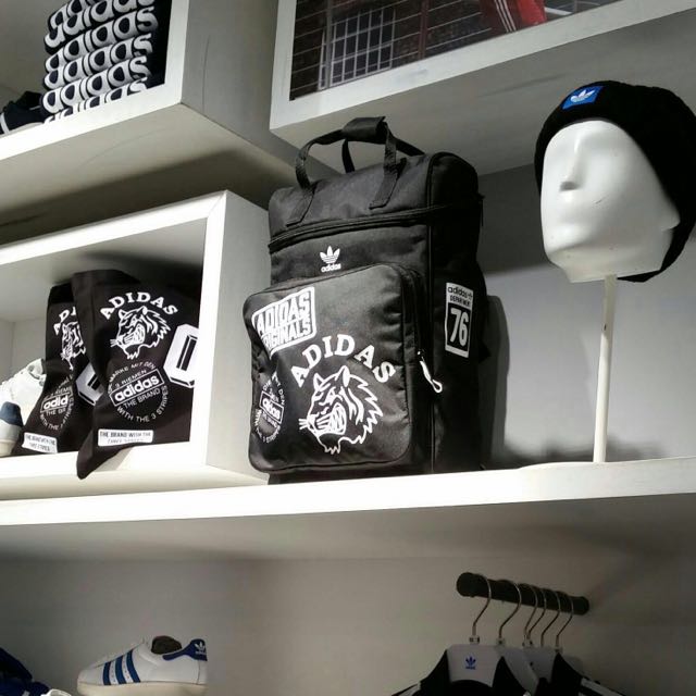 adidas classic graphic backpack