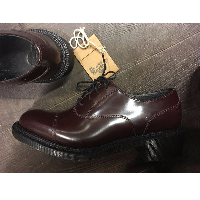 Dr martens adelaide henrietta oxford shoes top
