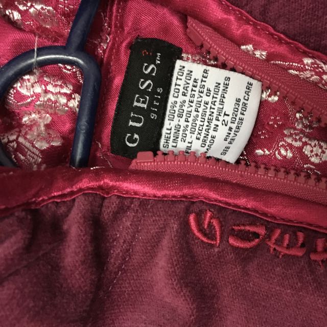 GUESS JACKET (Category: Babies & Kids Fashion) located in Bandar Hilir. Submitted by ainnacheman (Listing ID 81374792, Image 3). Description: .