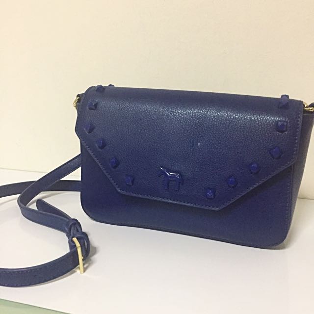 navy blue sling bag