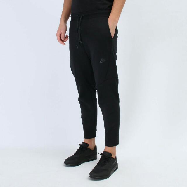 nike tech fleece cropped