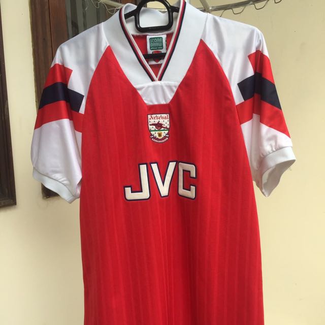 Arsenal old school jersey shop