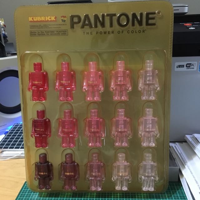 NEW Medicom Toy Kubrick Pantone - The Power Of Color, Hobbies