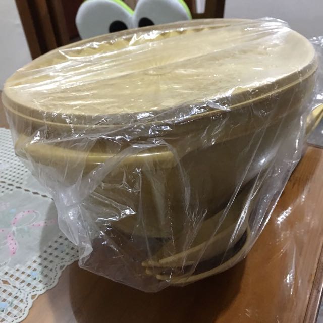 Tupperware (Category: Water Purifers & Dispensers) located in Singapore. Submitted by piglet23 (Listing ID 81496021, Image 3). Description: .