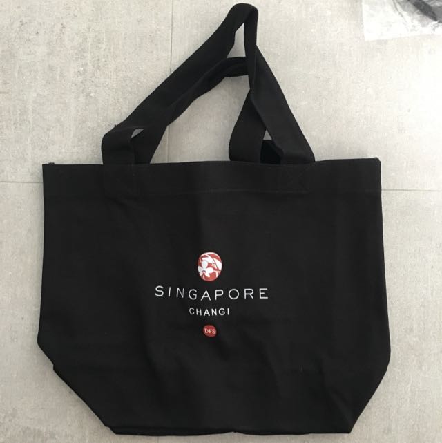 airport tote bag