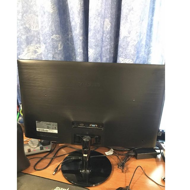 Samsung 23" LED Monitor Model S23C350H, Computers & Tech, Desktops on ...