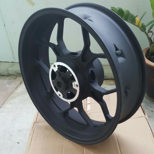 Yamaha R3/Mt-03 Rim For 160 Tyre, Car Accessories on Carousell
