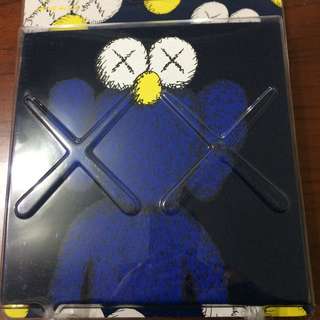 全新 限量 KAWS