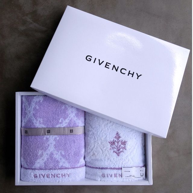 Givenchy Towel set, Babies & Kids, Bathing & Changing, Other Baby