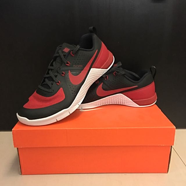 nike metcon 1 banned