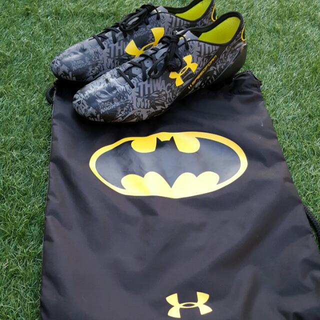 Under armour speedform batman top