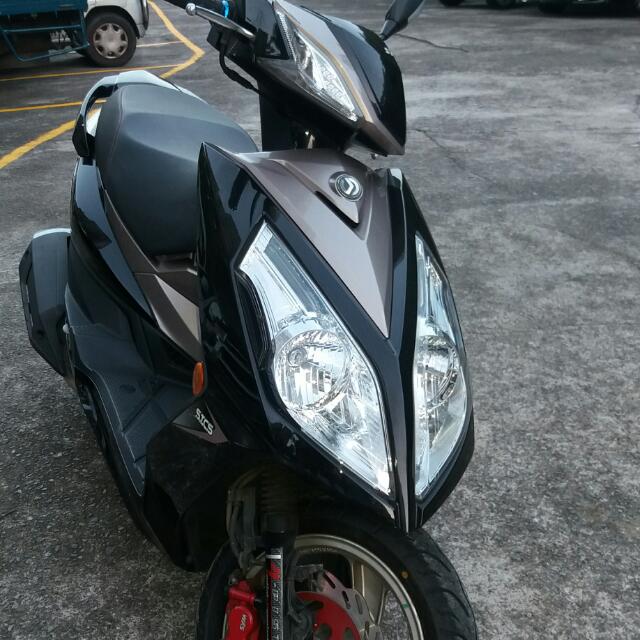 三陽fighter 150 非cygnus 勁戰racing 機車在旋轉拍賣