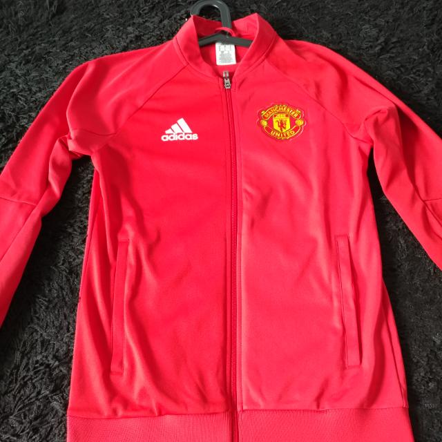 manchester united jacket red