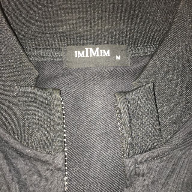 jacket (Category: Hoodies) located in Singapore. Submitted by slim1973 (Listing ID 81988288, Image 3). Description: .