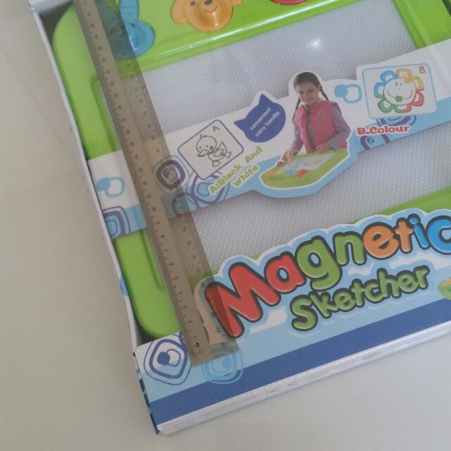 magnetic sketcher