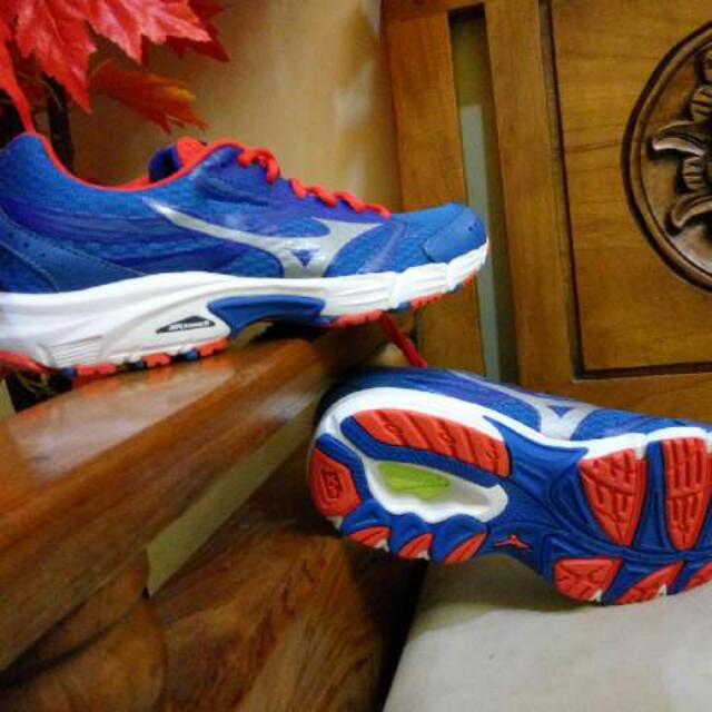 mizuno empower 2