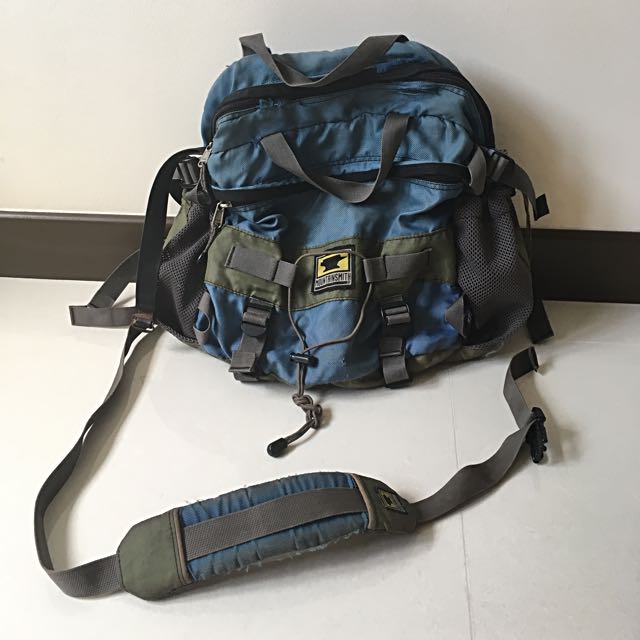 Mountain Smith Messenger Bag, Sports Equipment, Bicycles & Parts
