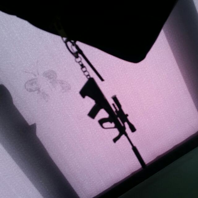 Steyr AUG A1 Keychain ( Silencer Included ), Video Gaming, Video Game