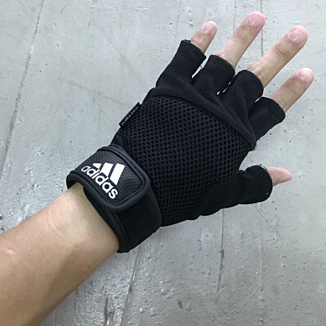Adidas climacool performance gloves, Sports, Sports \u0026 Games Equipment on  Carousell