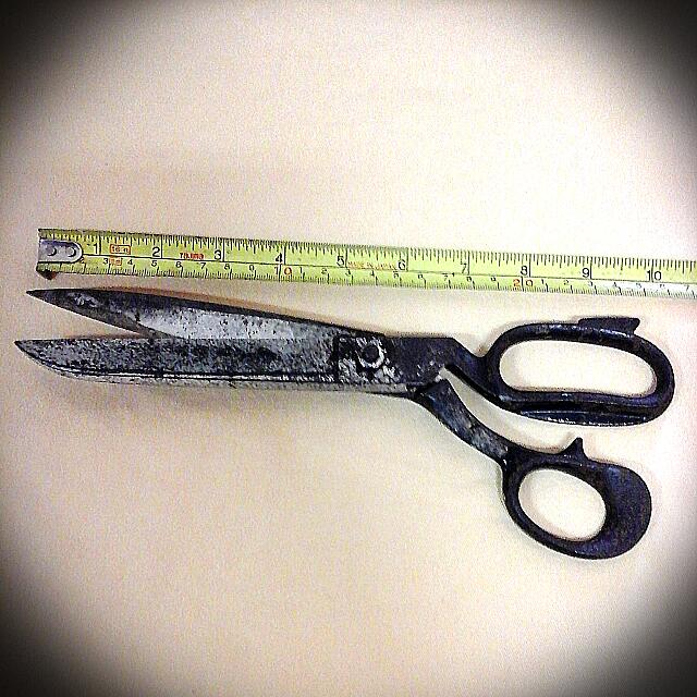 Vintage old Antiques Singer Scissors Made in ES, Vintage & Collectibles