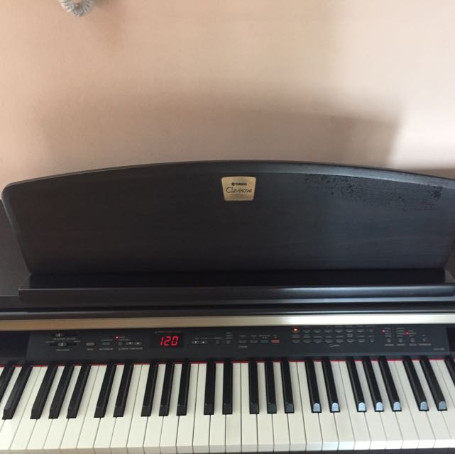 Yamaha Clavinova CLP130, Hobbies & Toys, Music & Media, Musical