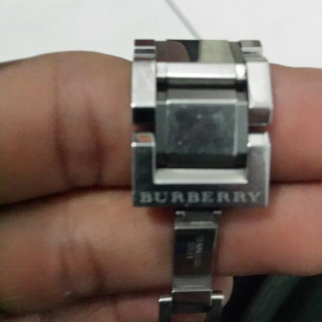 BURBERRY BU9000 50M 165 FEET Mobile Phones Gadgets Wearables