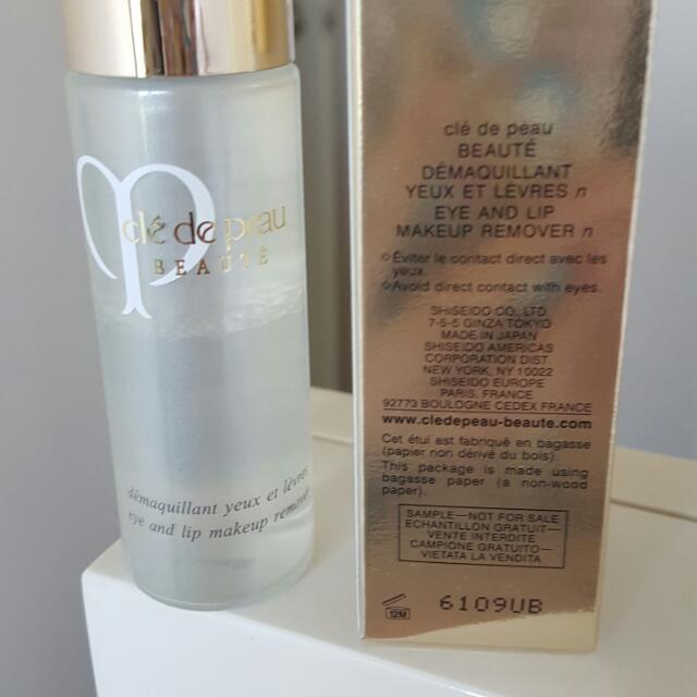 全新Cle de peau eye and lip makeup Remover 30ml, 美容＆化妝品, 健康及美容 皮膚護理, 面部 面部護理 Carousell