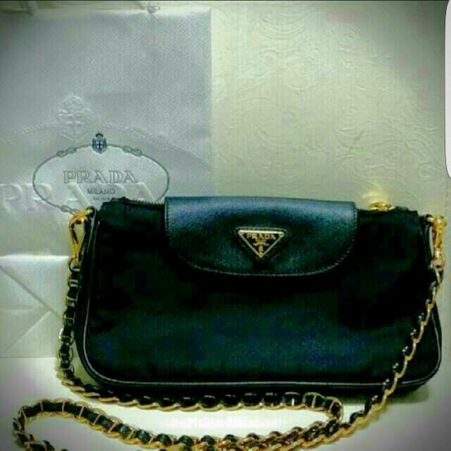 Prada logo chain clutch store bag