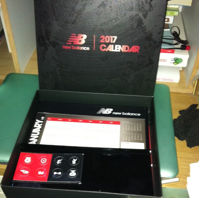 New Balance Calendar, 運動產品, 運動與體育, 運動與體育 桌球與保齡球 Carousell