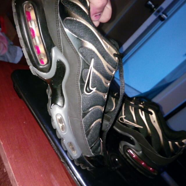 tns black and gold