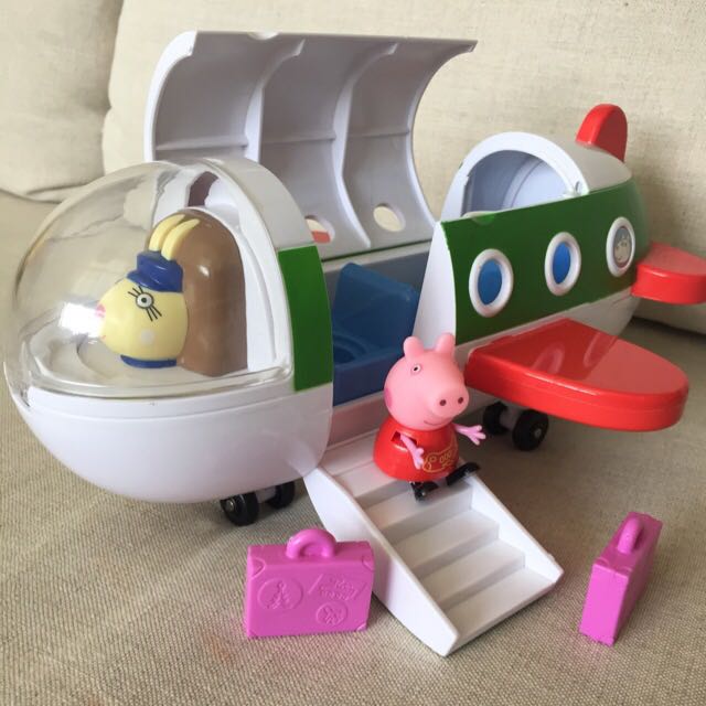 peppa pig aeroplane set