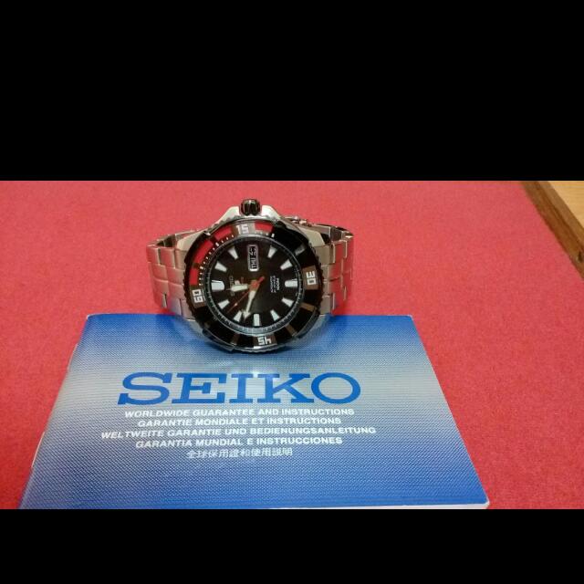 SEIKO 5 Model 4R36-00S0, Luxury, Watches on Carousell