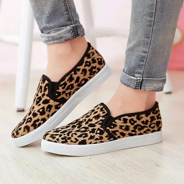 Women Casual Shoes Ladies Slip On Shoes