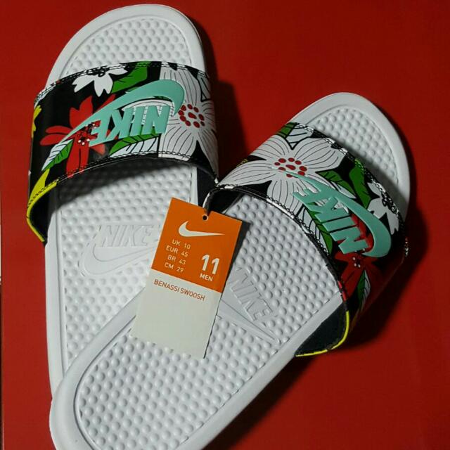 benassi swoosh slide