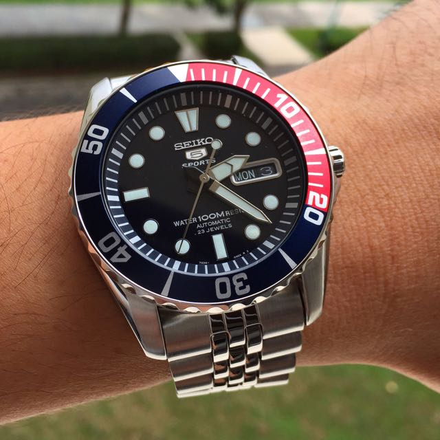 RESERVED) Seiko SNZF15 Sea Urchin Jubilee, Men's Fashion, Watches &  Accessories, Watches on Carousell