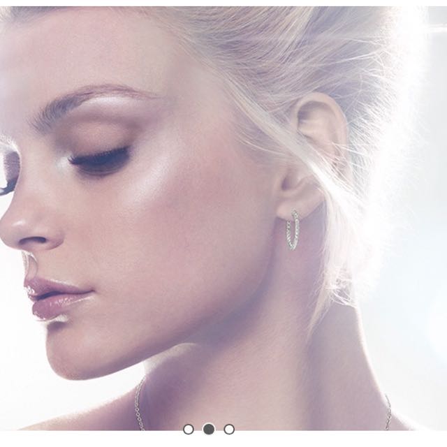 Swarovski summerset hotsell hoop pierced earrings