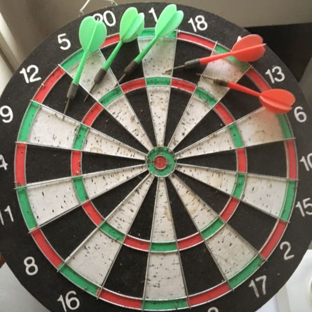Dart Board W Dart, Hobbies & Toys, Toys & Games on Carousell