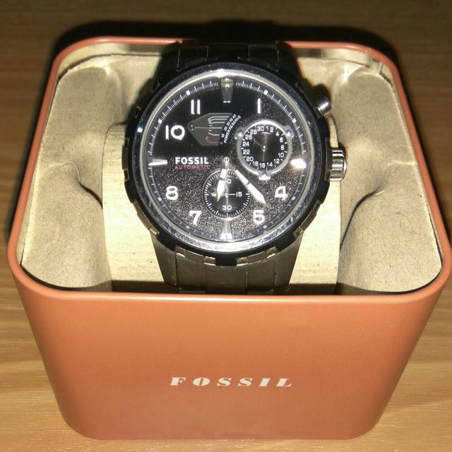 Fossil 2025 me 3038