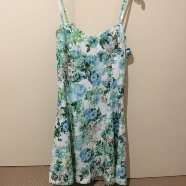 Temt Floral Dress Size Medium Women S Fashion Clothes On Carousell