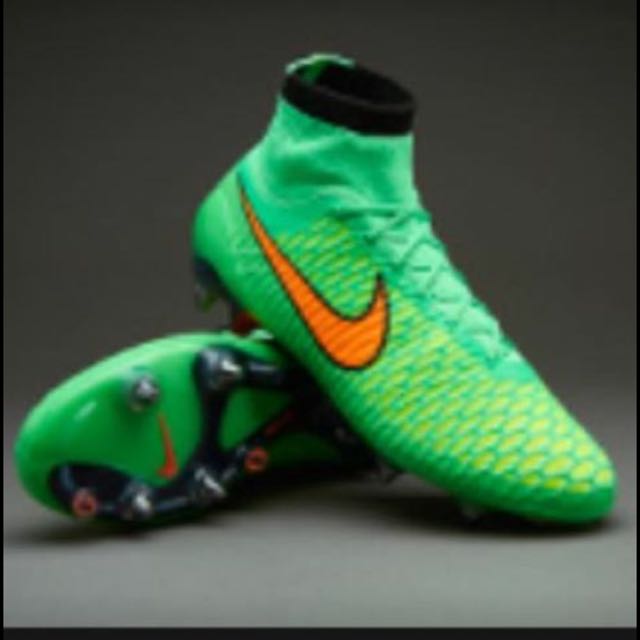 boys soccer shoes