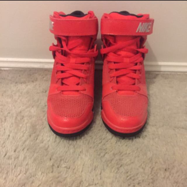 nike air revolution sky hi kopen